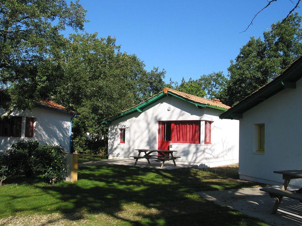 Residence Nemea Les Rives De Saint Brice Ares Buitenkant foto