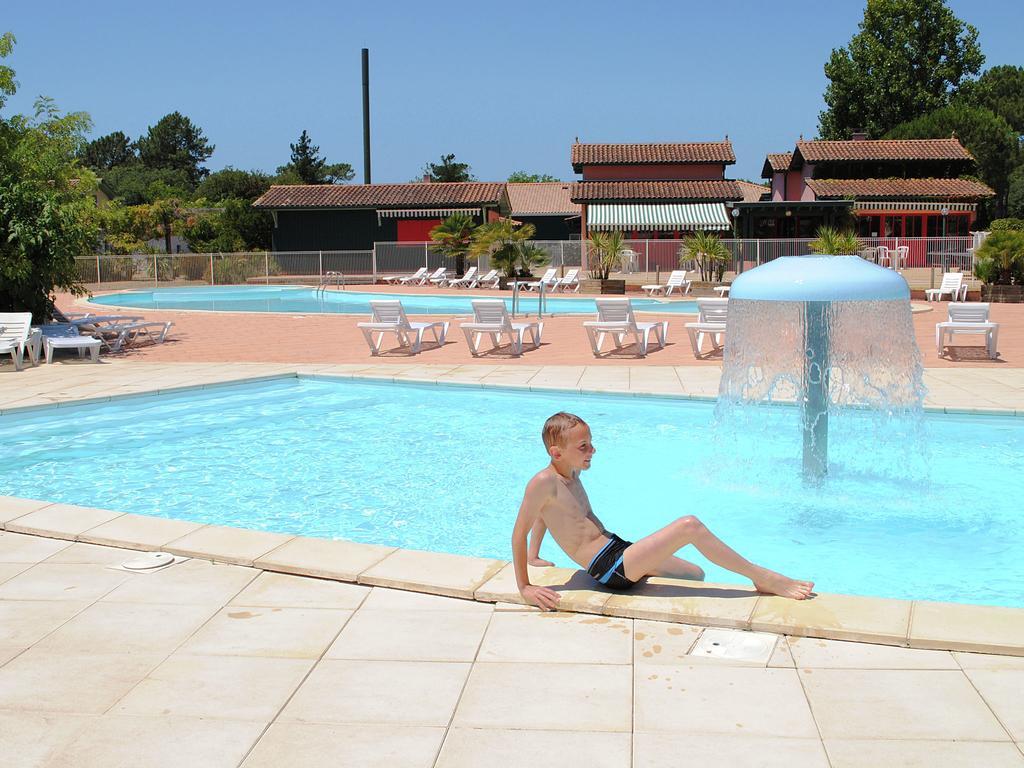 Residence Nemea Les Rives De Saint Brice Ares Buitenkant foto
