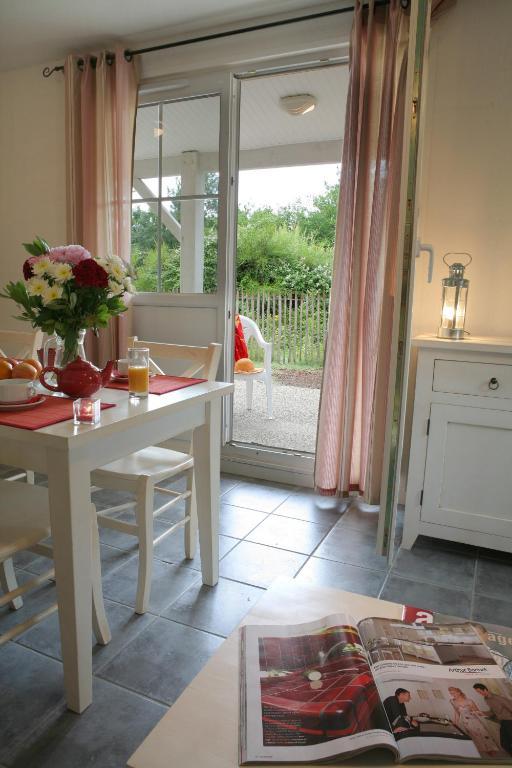 Residence Nemea Les Rives De Saint Brice Ares Kamer foto