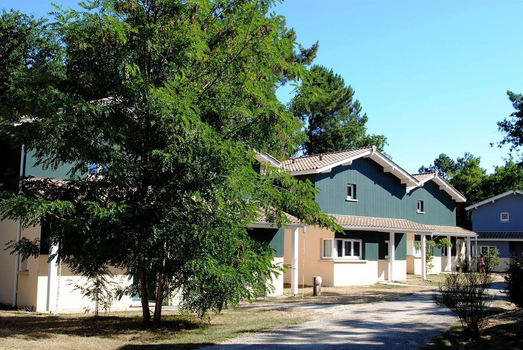 Residence Nemea Les Rives De Saint Brice Ares Buitenkant foto